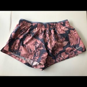 Nike women’s shorts size S